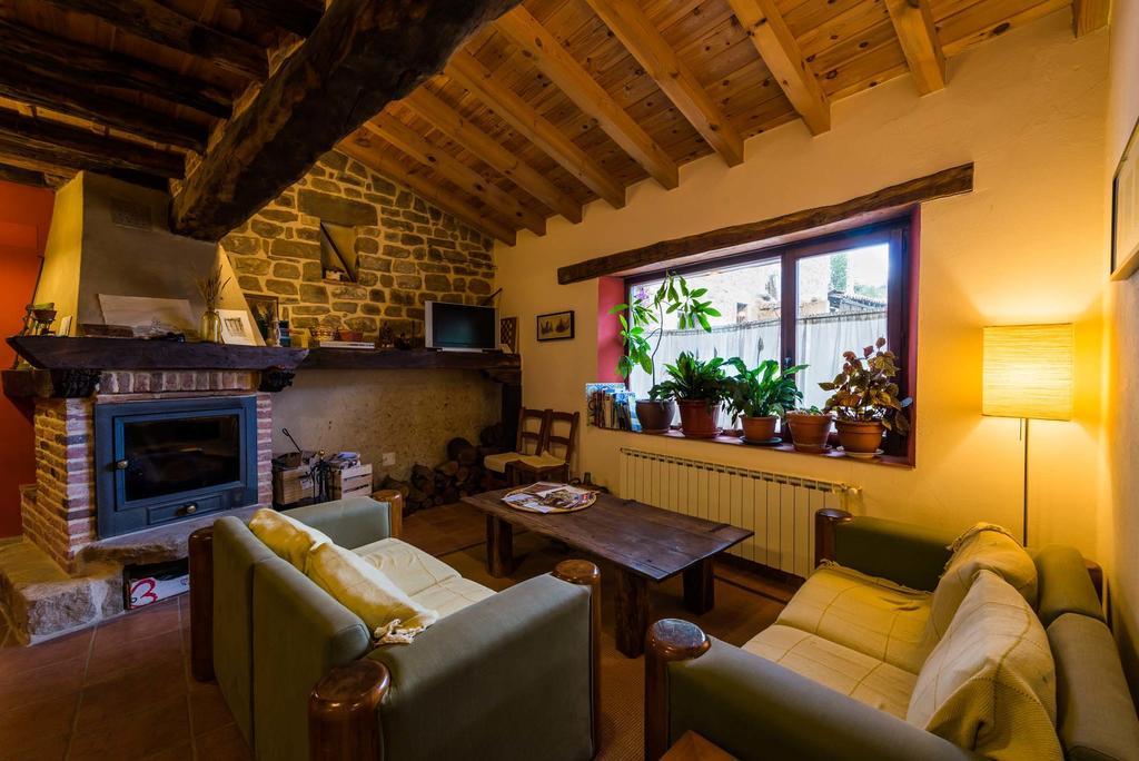 Hotel Rural Piedra Abierta San Martín de Perapertú Eksteriør bilde