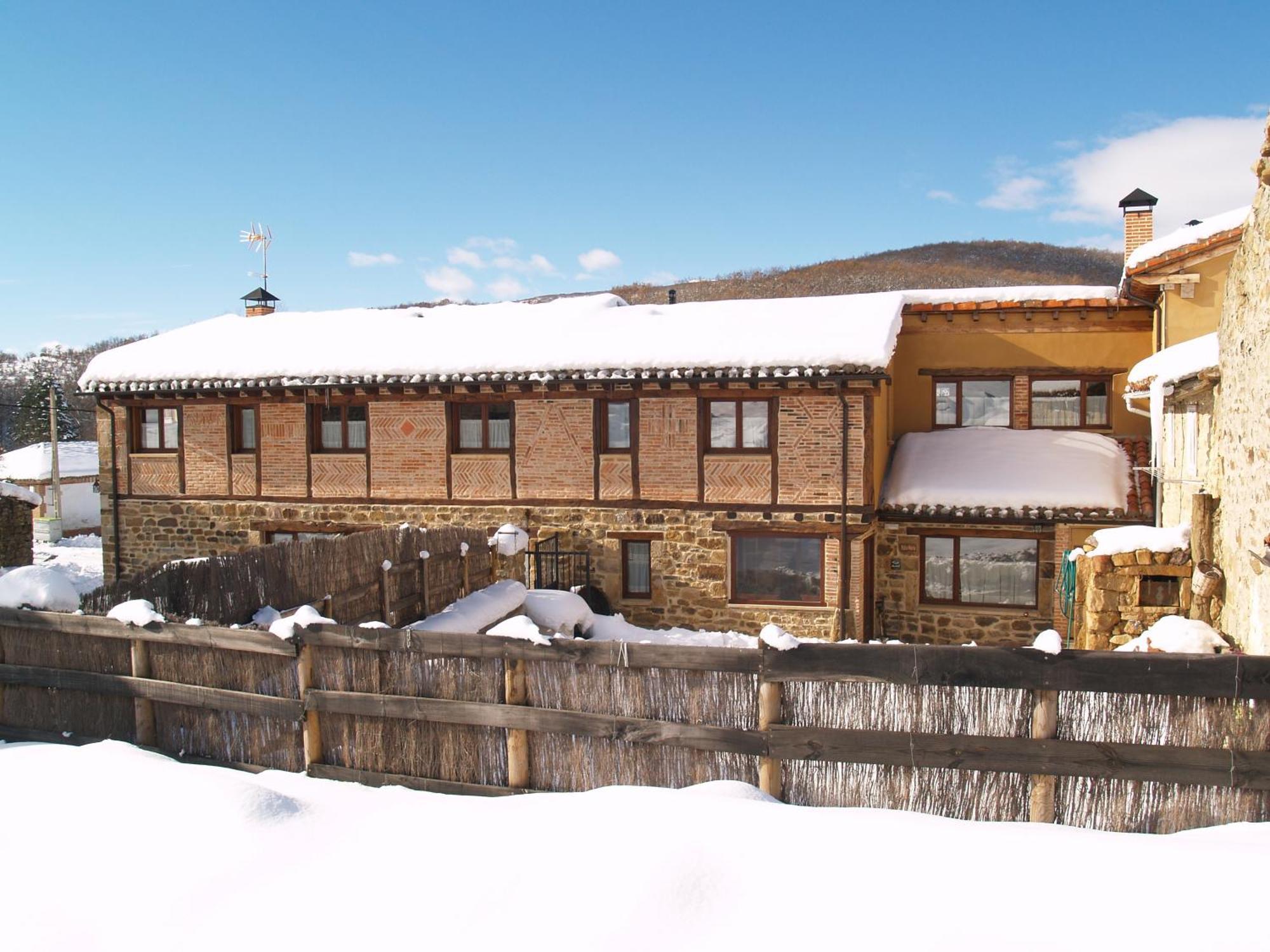 Hotel Rural Piedra Abierta San Martín de Perapertú Eksteriør bilde